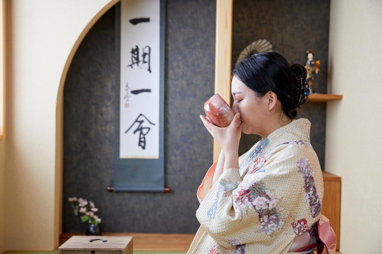 古今 天下茶屋 With A Private Parking Lot And A Half Open-Air Bath And Direct To Kix Villa Ōsaka Eksteriør bilde